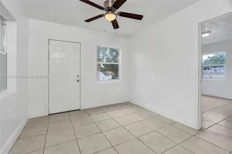 1137 NW 29th Terrace Miami FL 33127