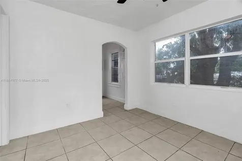 1137 NW 29th Terrace Miami FL 33127