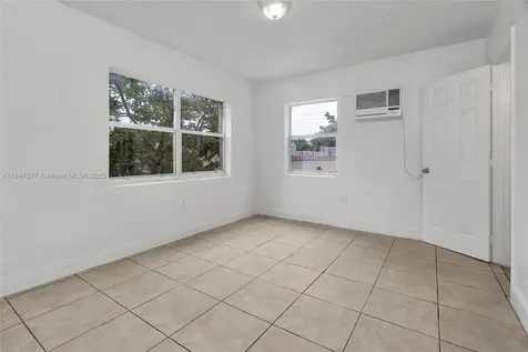 1137 NW 29th Terrace Miami FL 33127