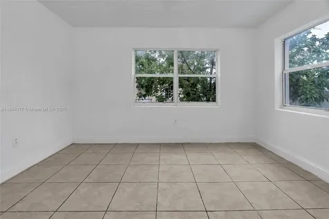 1137 NW 29th Terrace Miami FL 33127