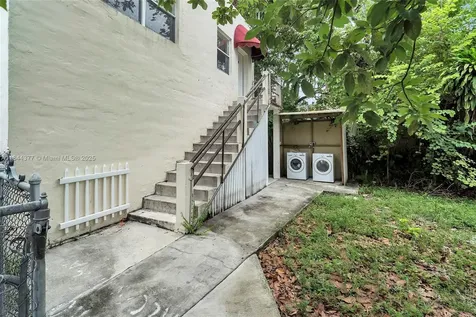 1137 NW 29th Terrace Miami FL 33127