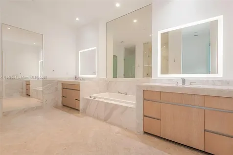 2821 S Bayshore Drive Coconut Grove FL 33133