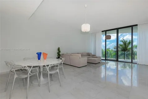 2821 S Bayshore Drive Coconut Grove FL 33133