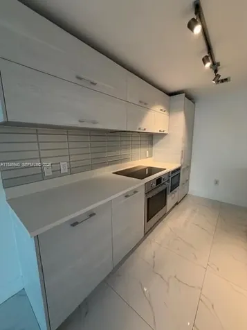 650 NE 32nd Street Miami FL 33137