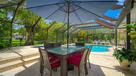810 Greenbriar Avenue Davie FL 33325