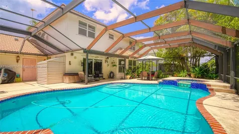 810 Greenbriar Avenue Davie FL 33325