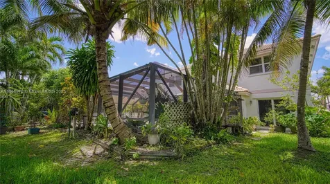 810 Greenbriar Avenue Davie FL 33325