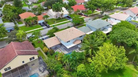 810 Greenbriar Avenue Davie FL 33325