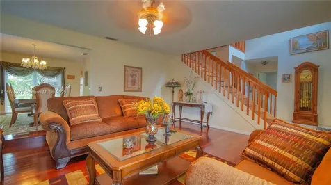 810 Greenbriar Avenue Davie FL 33325