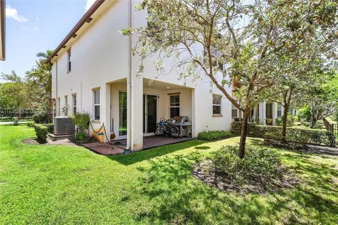 6411 Osprey Landing Street Davie FL 33314