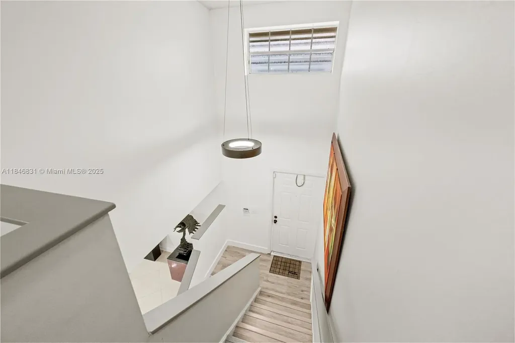 6603 Via Regina Boca Raton FL 33433