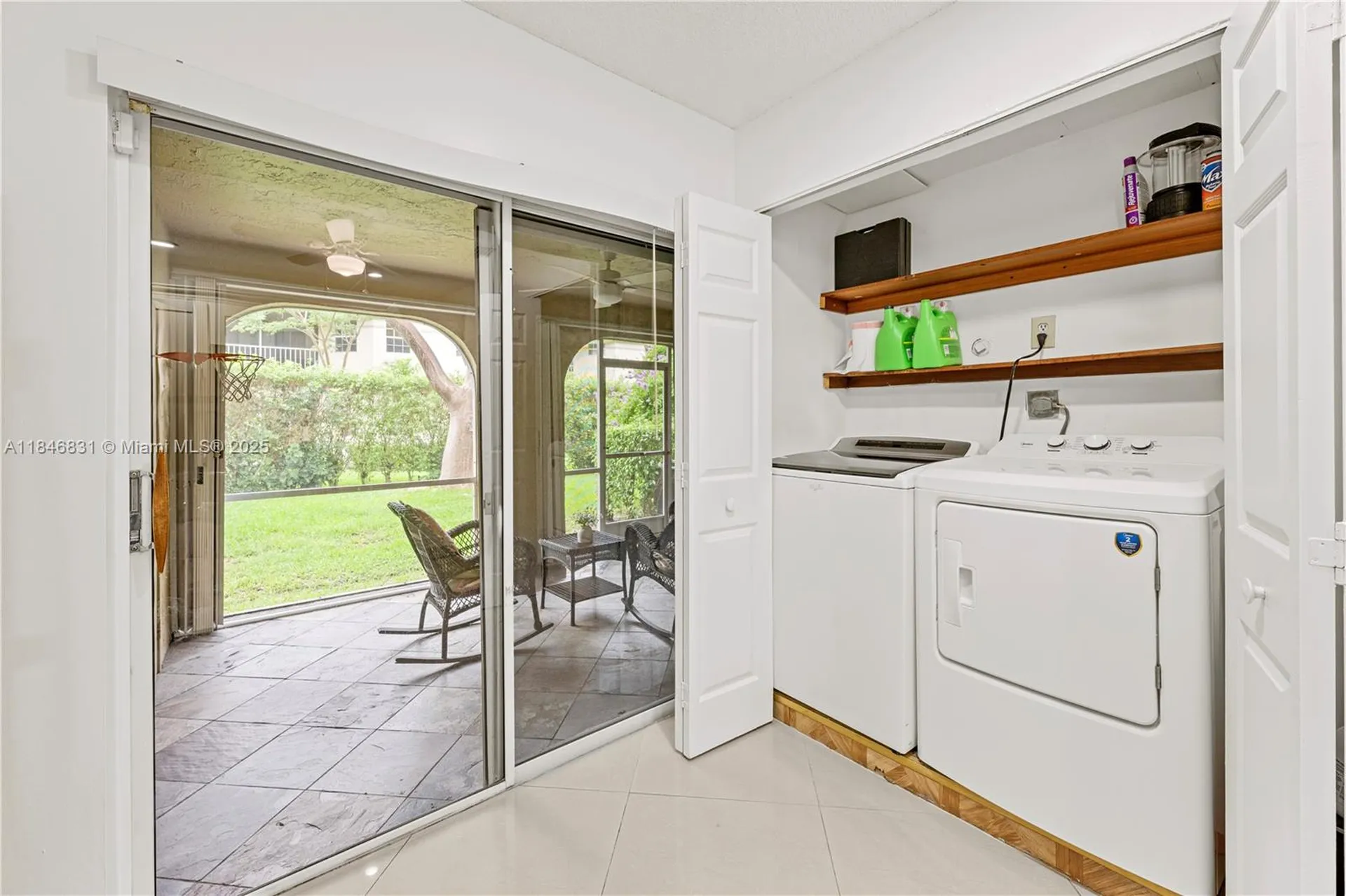 6603 Via Regina Boca Raton FL 33433