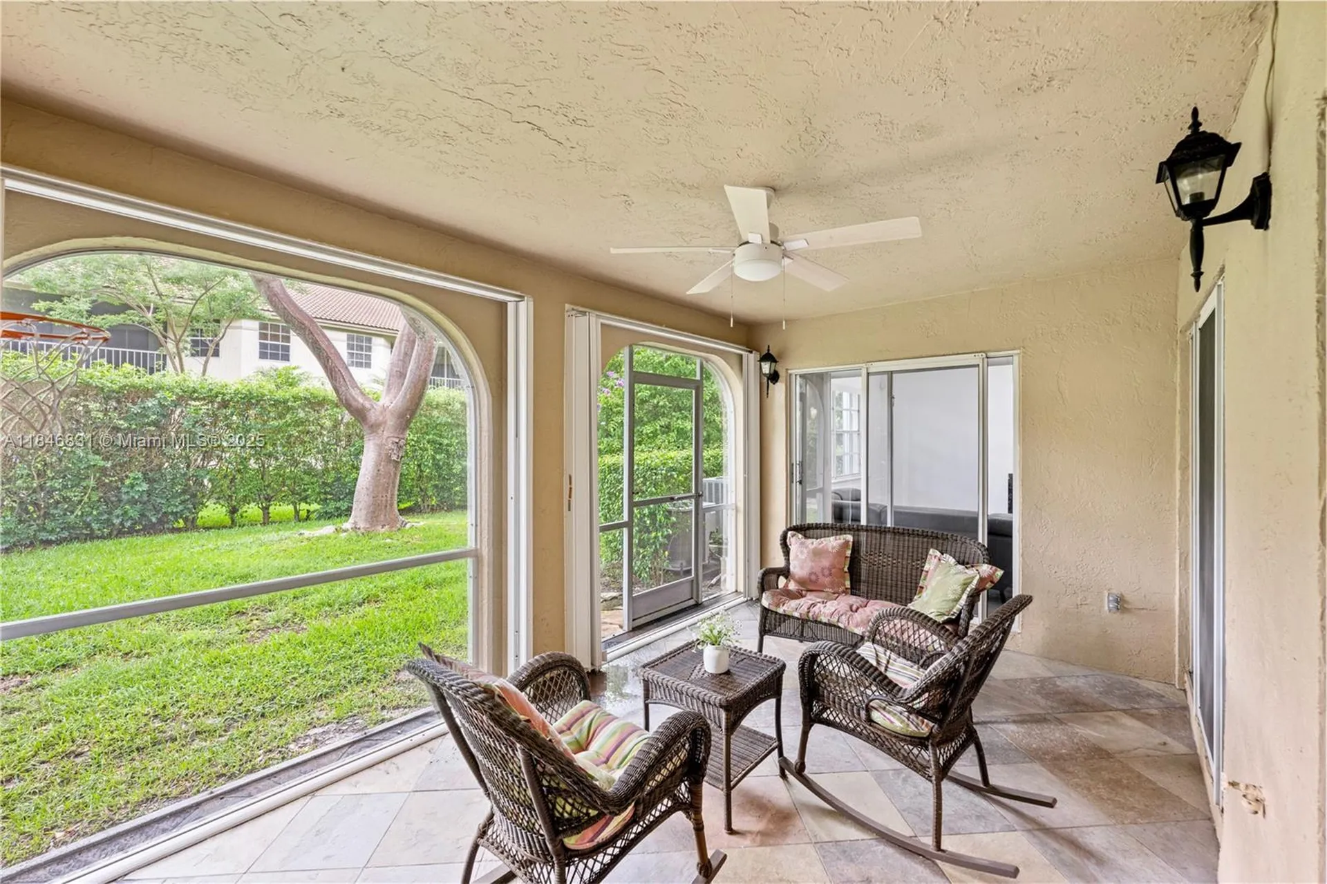 6603 Via Regina Boca Raton FL 33433