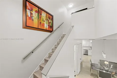 6603 Via Regina Boca Raton FL 33433