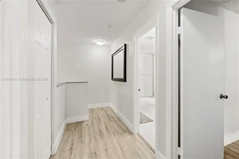 6603 Via Regina Boca Raton FL 33433