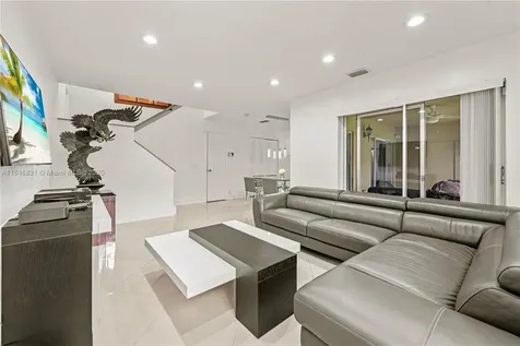 6603 Via Regina Boca Raton FL 33433