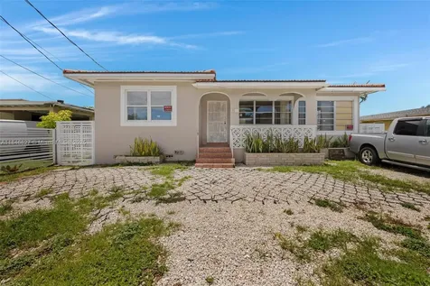 3040 NW 21st Court Miami FL 33142