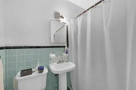 3040 NW 21st Court Miami FL 33142