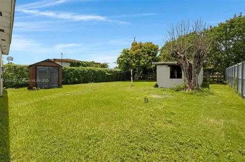 3040 NW 21st Court Miami FL 33142