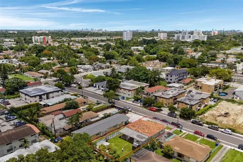 3040 NW 21st Court Miami FL 33142