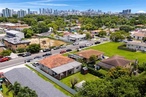 3040 NW 21st Court Miami FL 33142