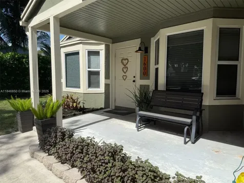 1600 SW 127th Lane Davie FL 33325