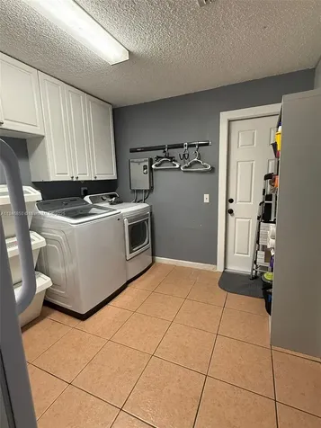 1600 SW 127th Lane Davie FL 33325