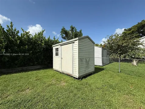 1600 SW 127th Lane Davie FL 33325