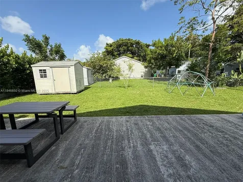 1600 SW 127th Lane Davie FL 33325