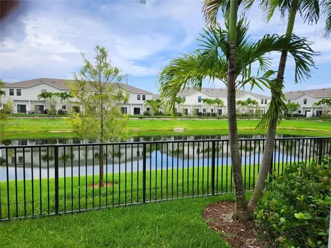 880 NW 3rd Way Pompano Beach FL 33060