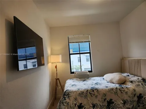 880 NW 3rd Way Pompano Beach FL 33060