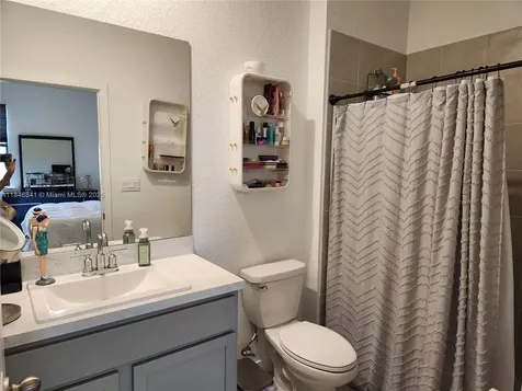 880 NW 3rd Way Pompano Beach FL 33060