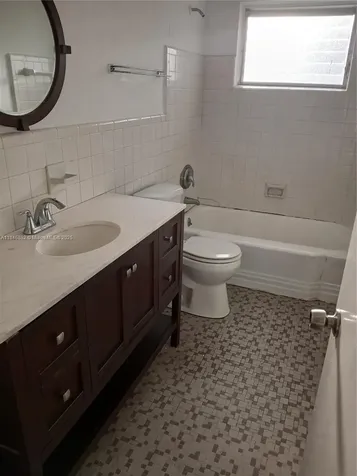 8621 SW 16th Terrace Miami FL 33155