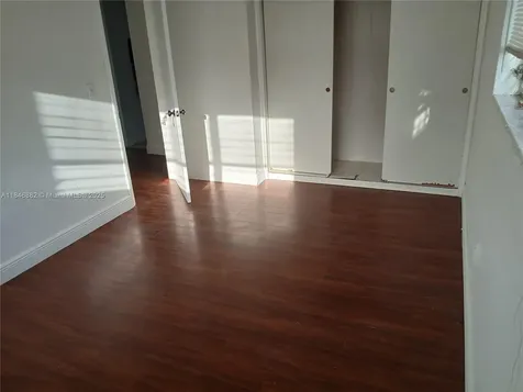 8621 SW 16th Terrace Miami FL 33155