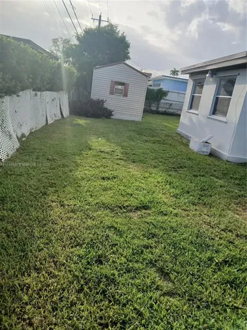 8621 SW 16th Terrace Miami FL 33155