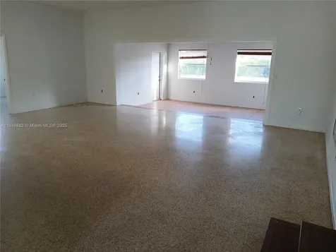 8621 SW 16th Terrace Miami FL 33155