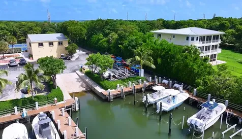 9812 Windward Avenue Key Largo FL 33037