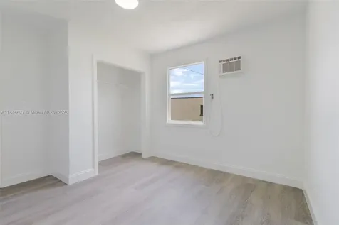 1021 W 33rd Street Riviera Beach FL 33404