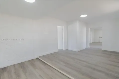 1021 W 33rd Street Riviera Beach FL 33404