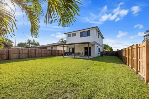 5200 SW 22nd Street West Park FL 33023