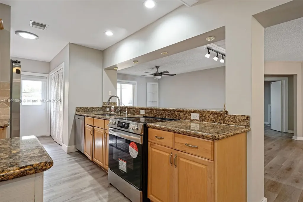 7801 NW 40th Street Coral Springs FL 33065