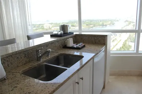 4401 Collins Avenue Miami Beach FL 33140