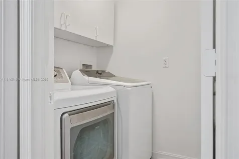 3095 NE 208th Terrace Aventura FL 33180