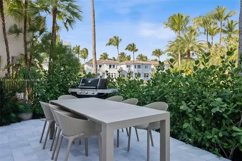3095 NE 208th Terrace Aventura FL 33180