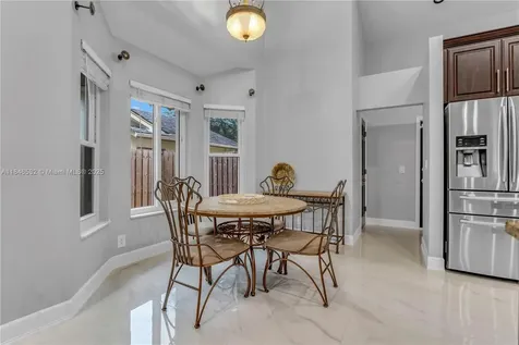 663 NW 107th Lane Coral Springs FL 33071