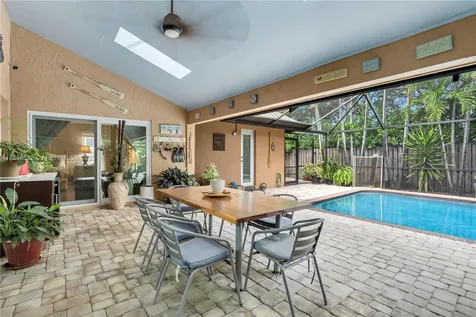 663 NW 107th Lane Coral Springs FL 33071