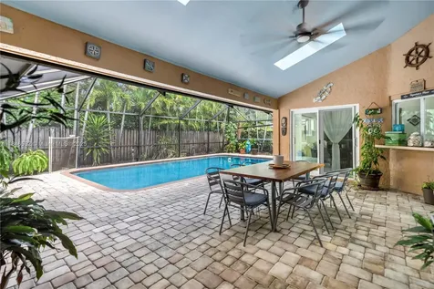 663 NW 107th Lane Coral Springs FL 33071