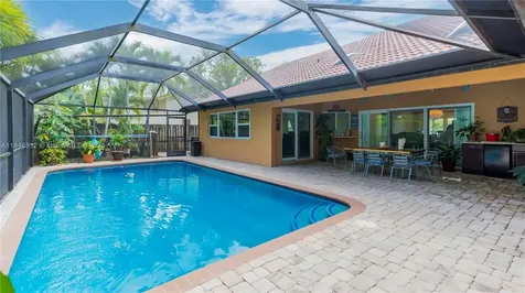 663 NW 107th Lane Coral Springs FL 33071