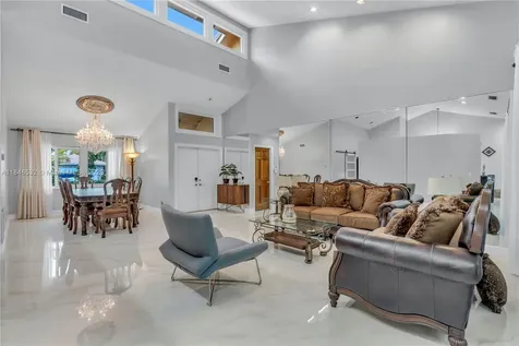 663 NW 107th Lane Coral Springs FL 33071