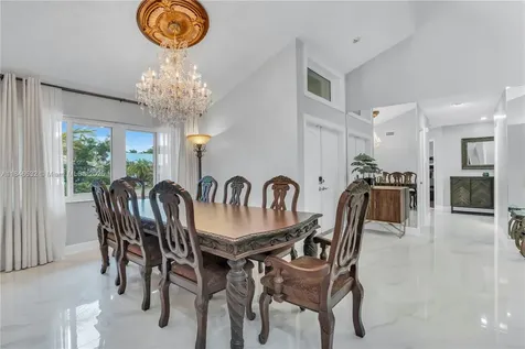 663 NW 107th Lane Coral Springs FL 33071